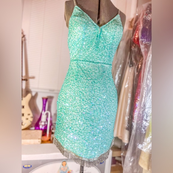 Beaded-fringe Hem Sequin Mini-Dress by Ashley Lauren, Size 8 - Picture 5 of 10